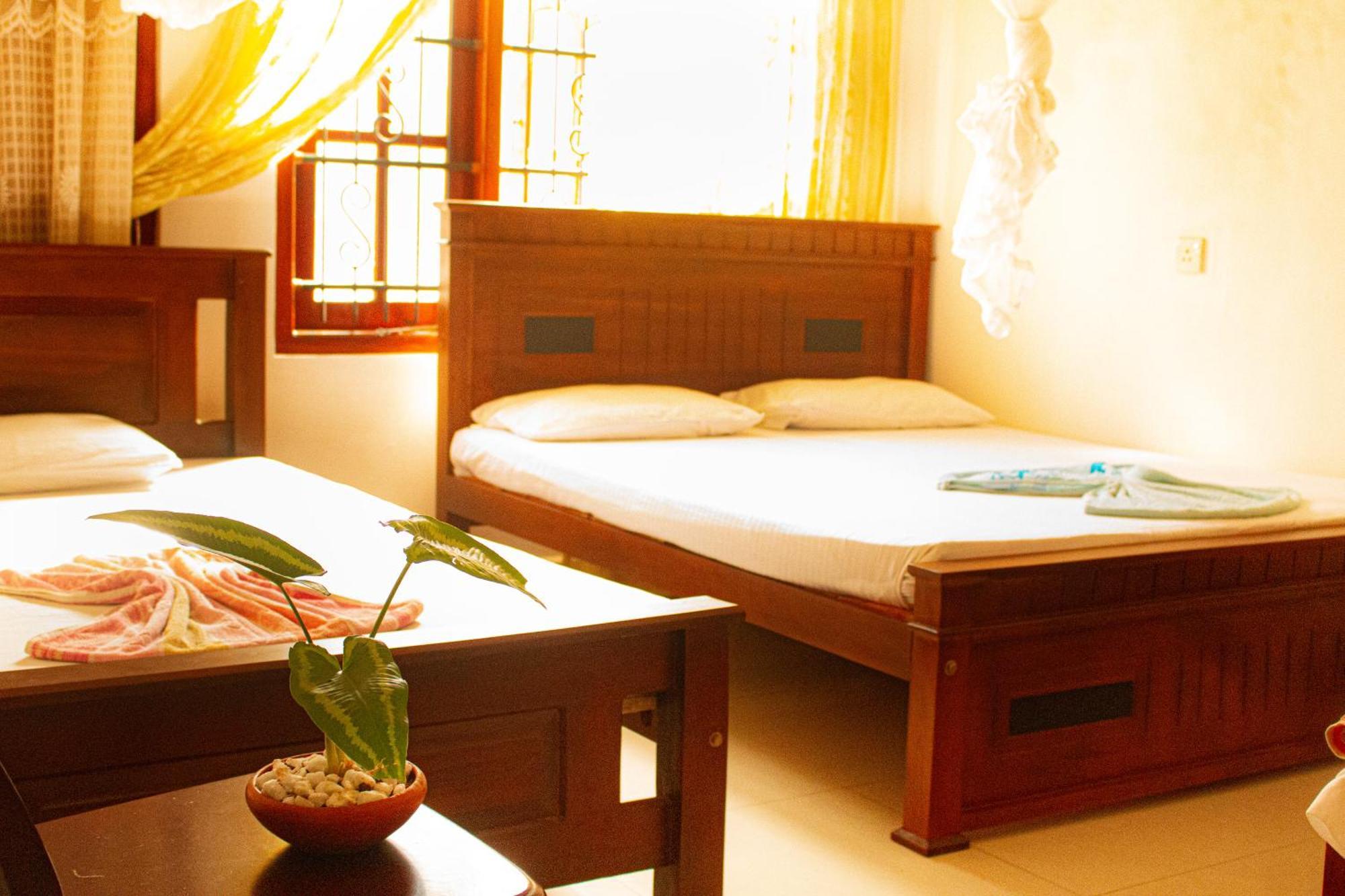 Golden Town Hotel Tangalle Exterior photo